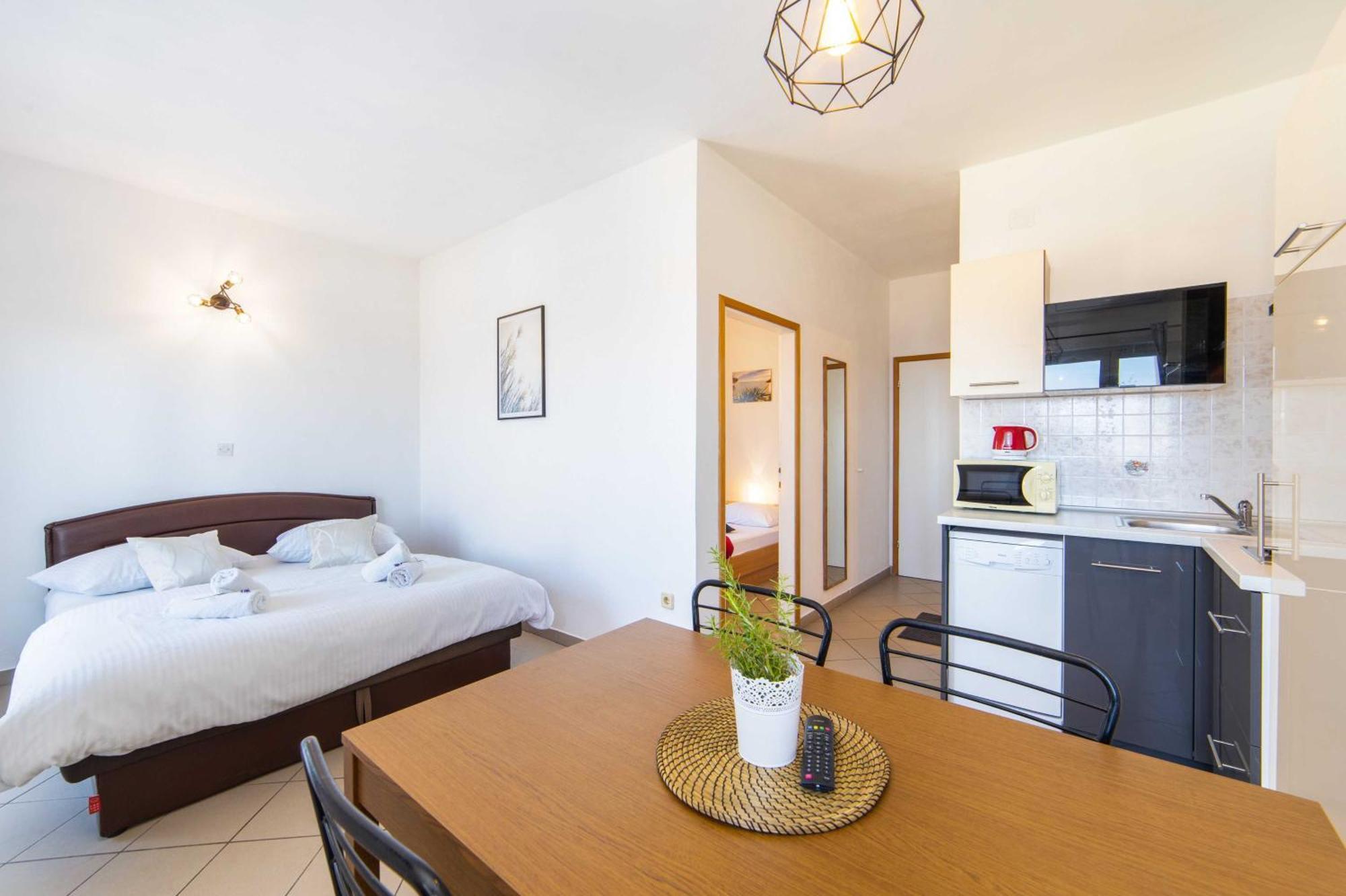 Apartments Tilda Брист Стая снимка